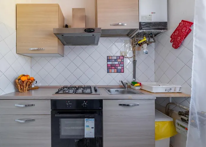 Centro Torri Huge X6 Daire Parma